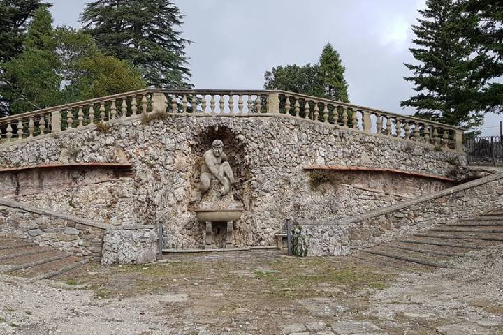 Villa Demidoff staircase and sculpture